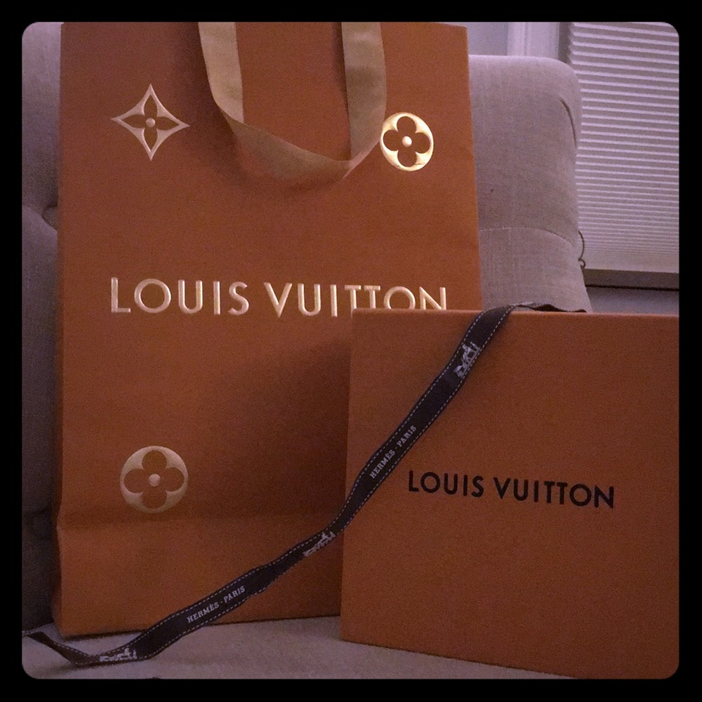 Amazing Deal !!! Louis Vuitton Bundle Packaging!